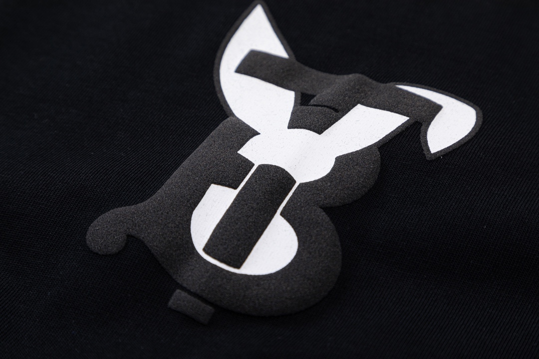 【BURBERRY】（バーバリー）男女兼用、ご好評に付き再入荷！