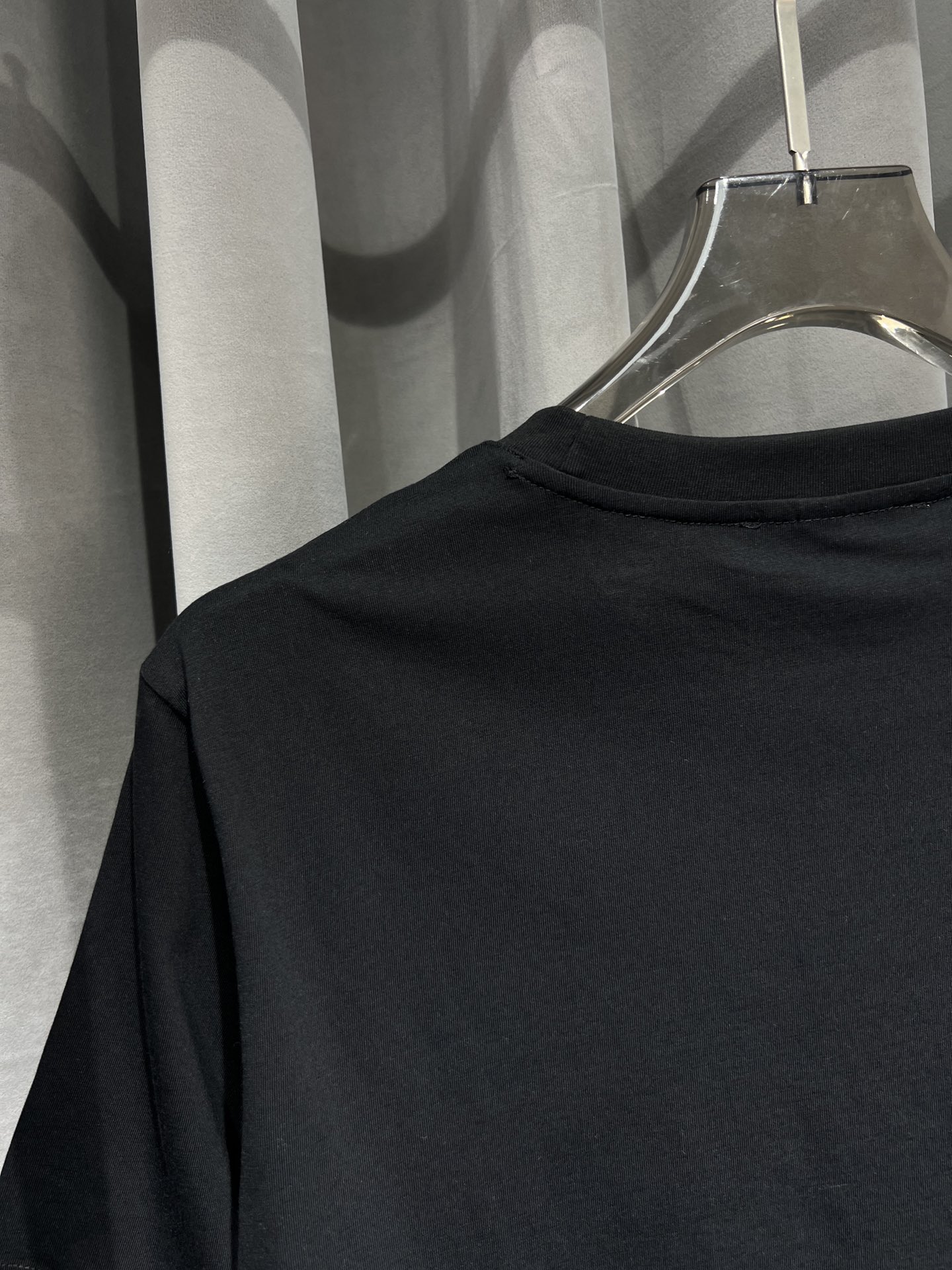 【Burberry】（バーバリー )半袖 男女兼用、ご好評に付き再入荷！