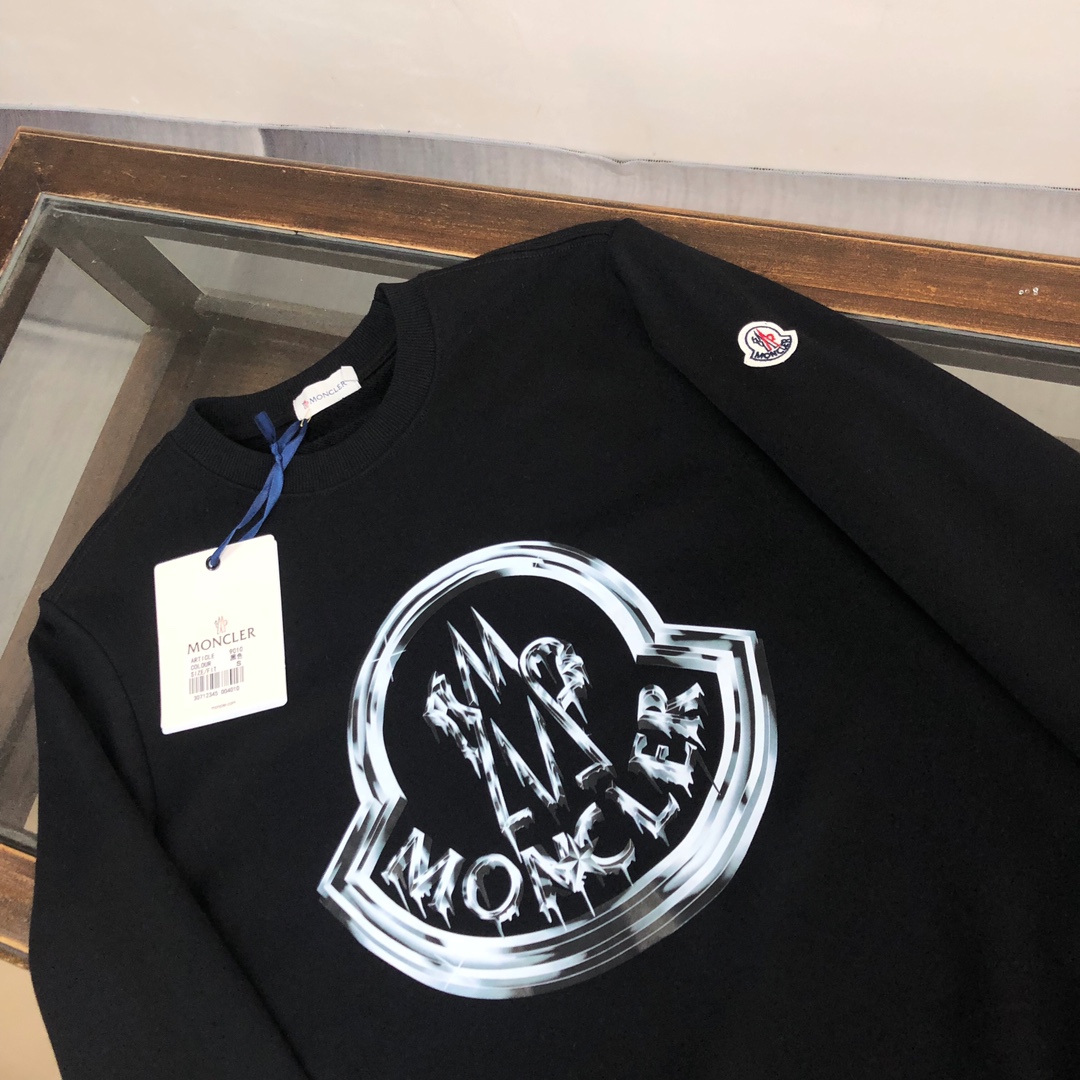 【MONCLER】モンクレール 男女兼用、ご好評に付き再入荷！