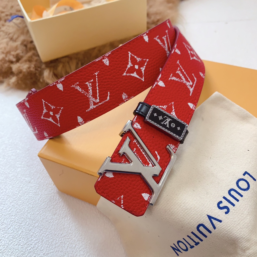 Louis Vuitton  本物の高級品、純鋼品質のバックル