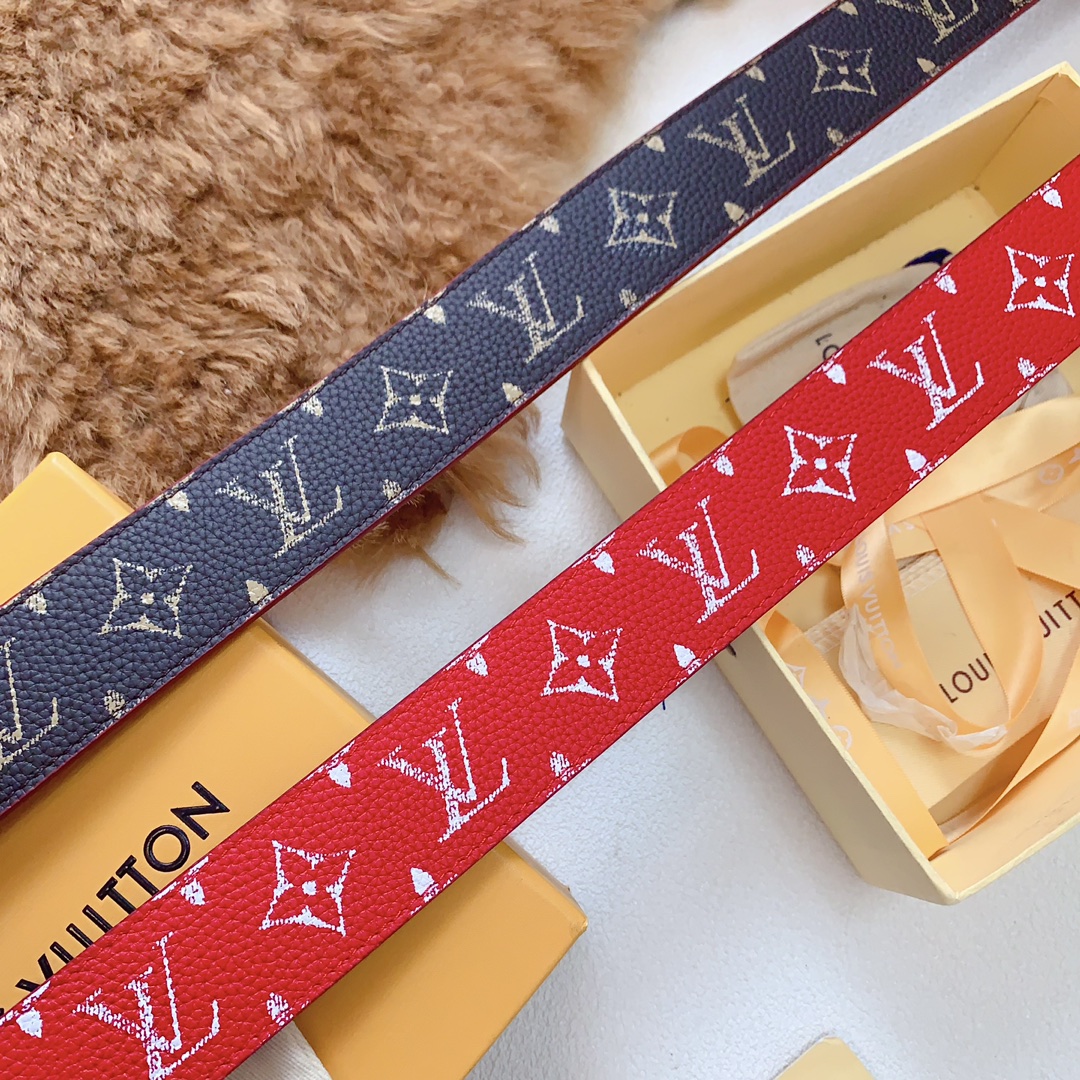 Louis Vuitton  本物の高級品、純鋼品質のバックル