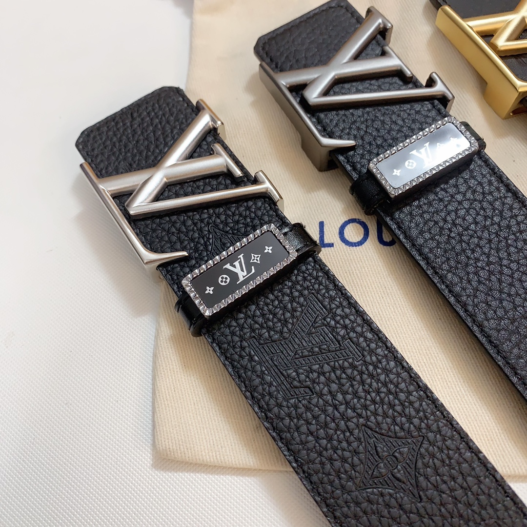 Louis Vuitton  ソフトオリジナルベースレザー型押しシリーズ