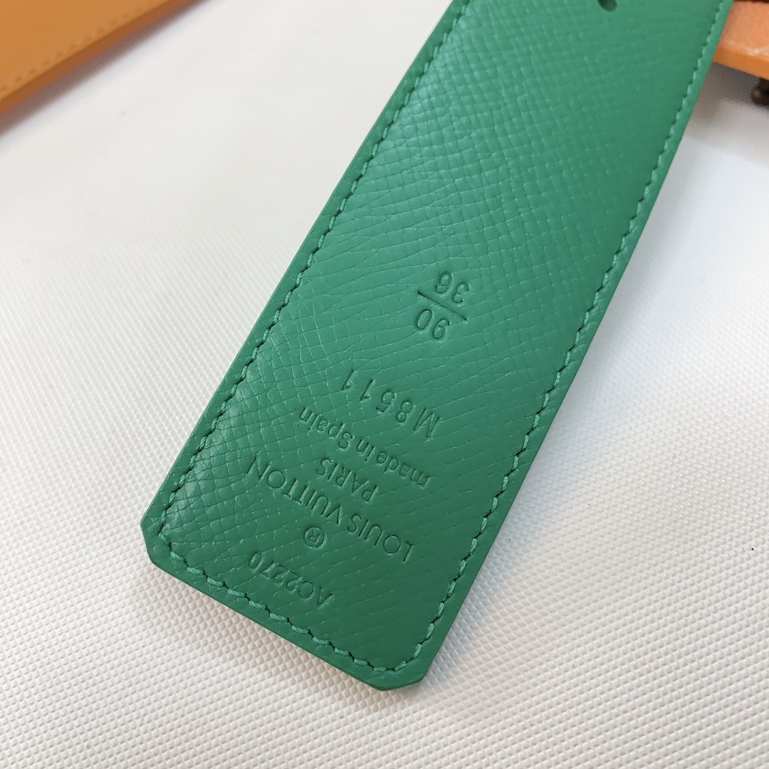 Louis Vuitton クラシックバージョン文字ピュアスチールバックル