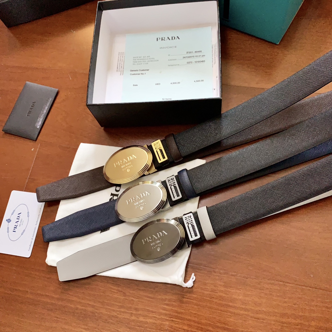 PRADA 両面輸入牛革