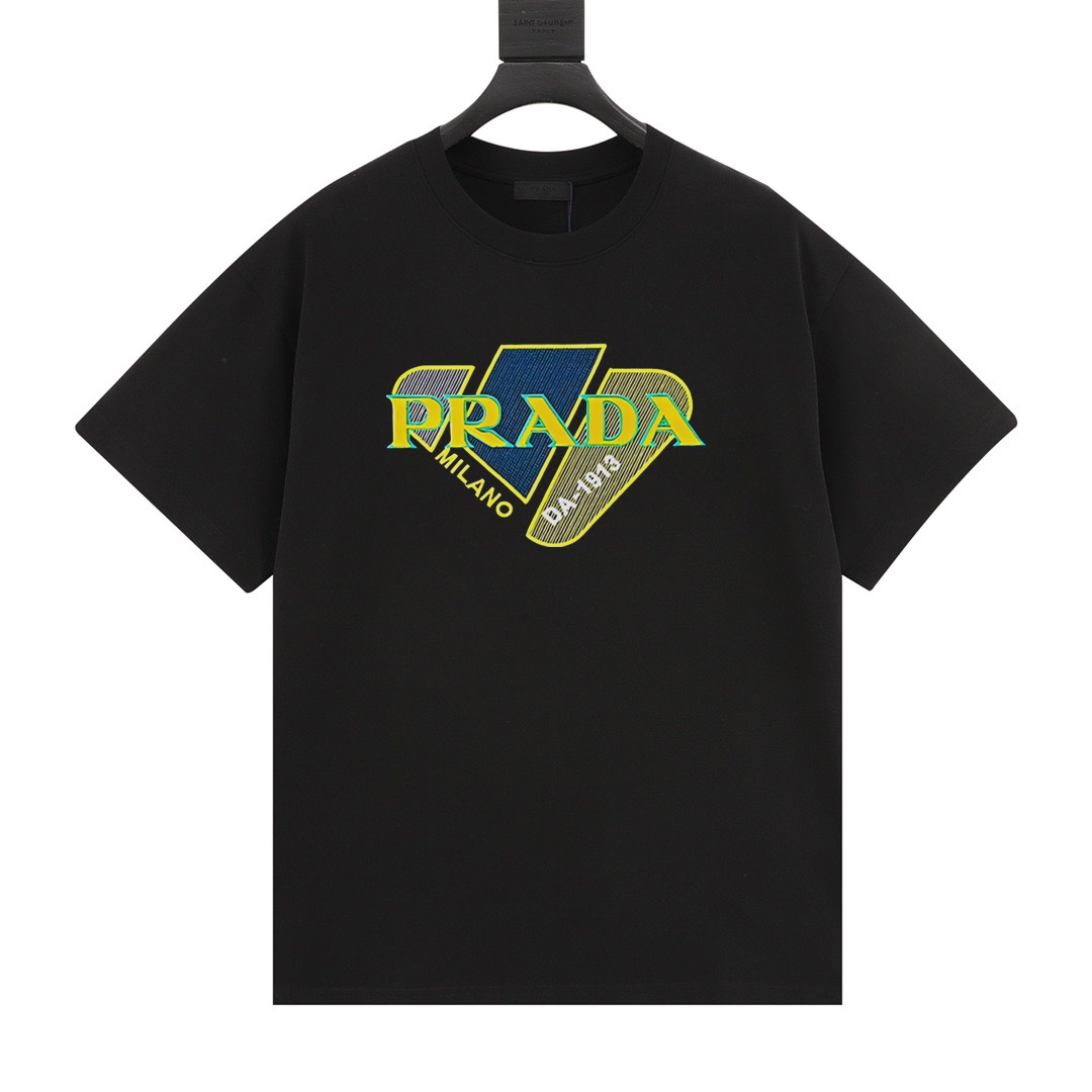 【PRADA 公式旗艦店】プラダ Tシャツご好評に付き再入荷！