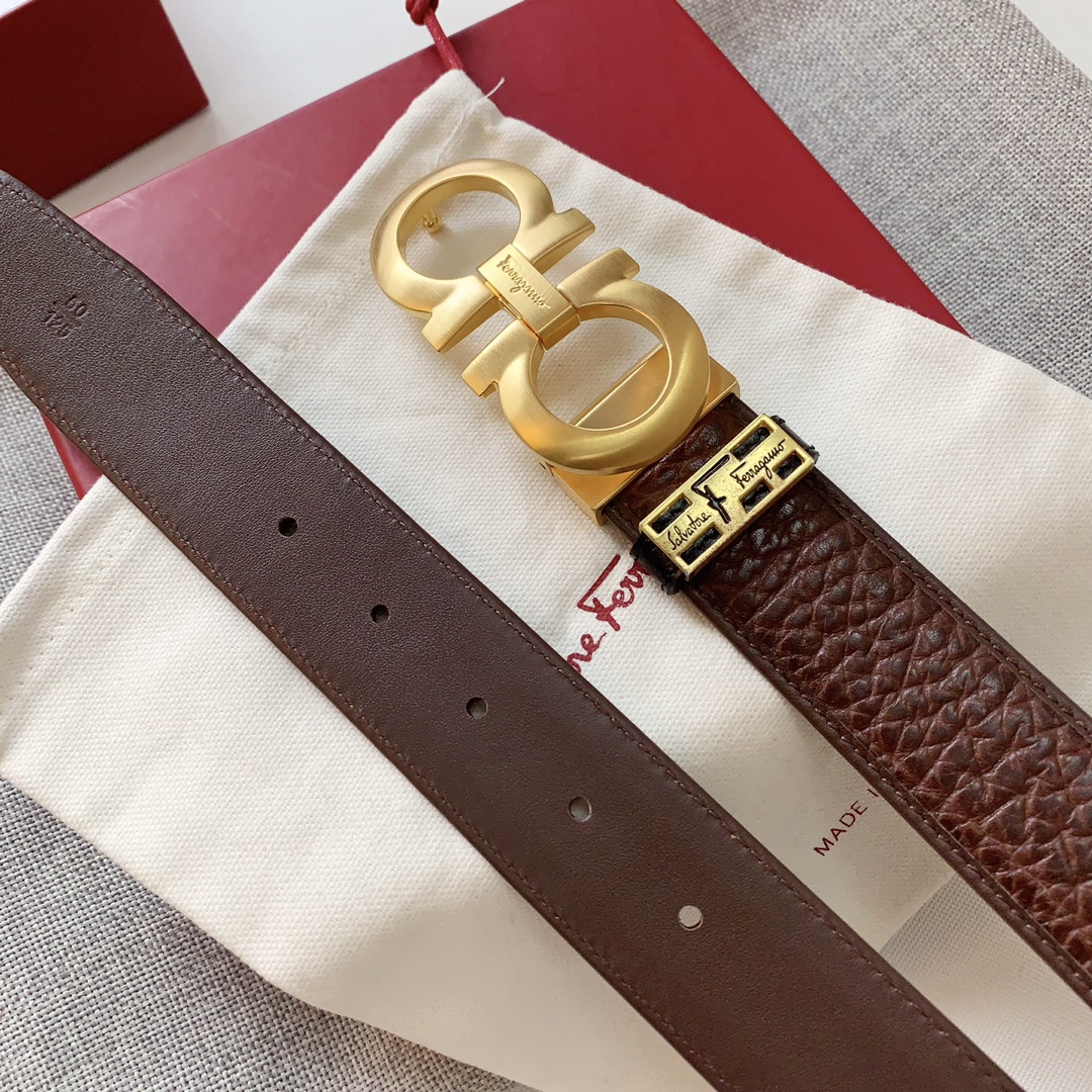 FERRAGAMO  輸入された第一層の牛革の縁取りデザイン