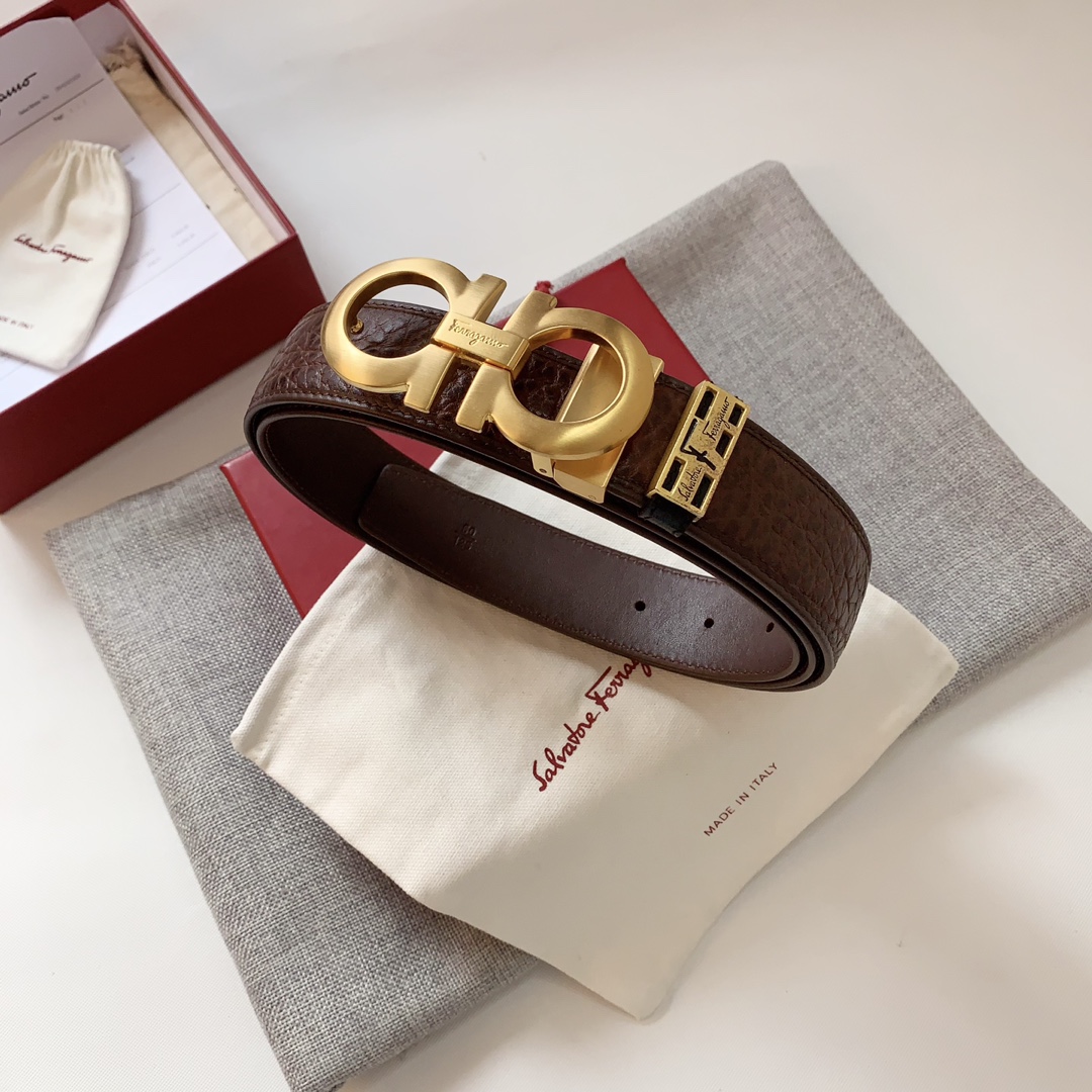 FERRAGAMO  輸入された第一層の牛革の縁取りデザイン