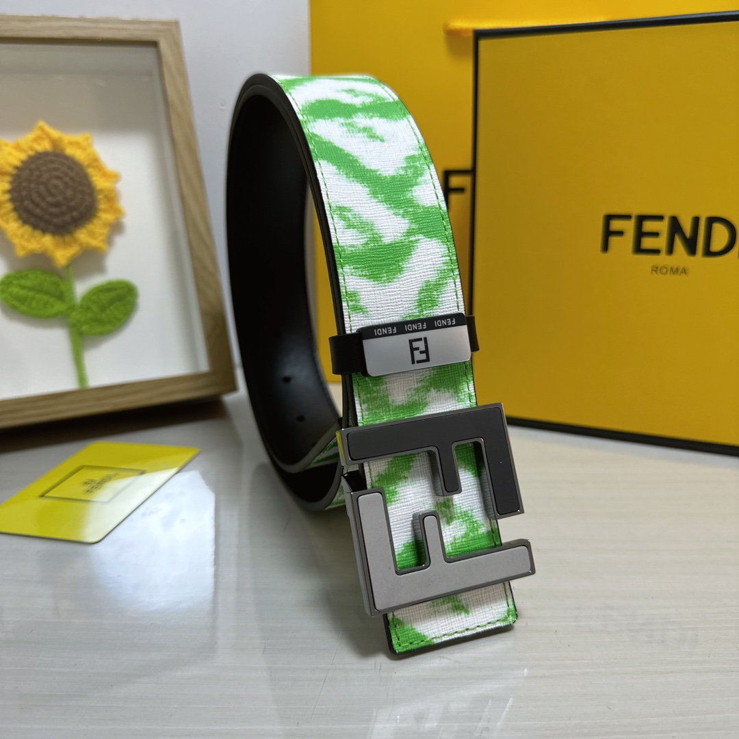【FENDI 公式旗艦店】着好評に付き再入荷！