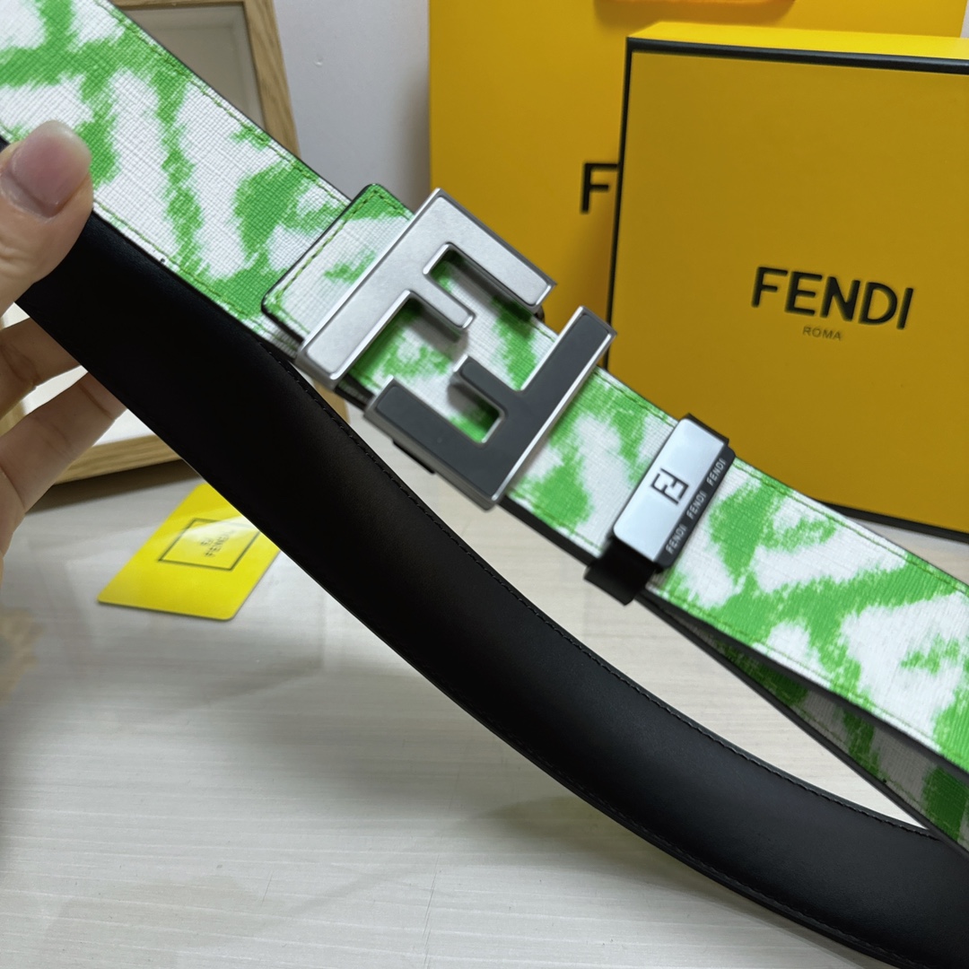 【FENDI 公式旗艦店】着好評に付き再入荷！