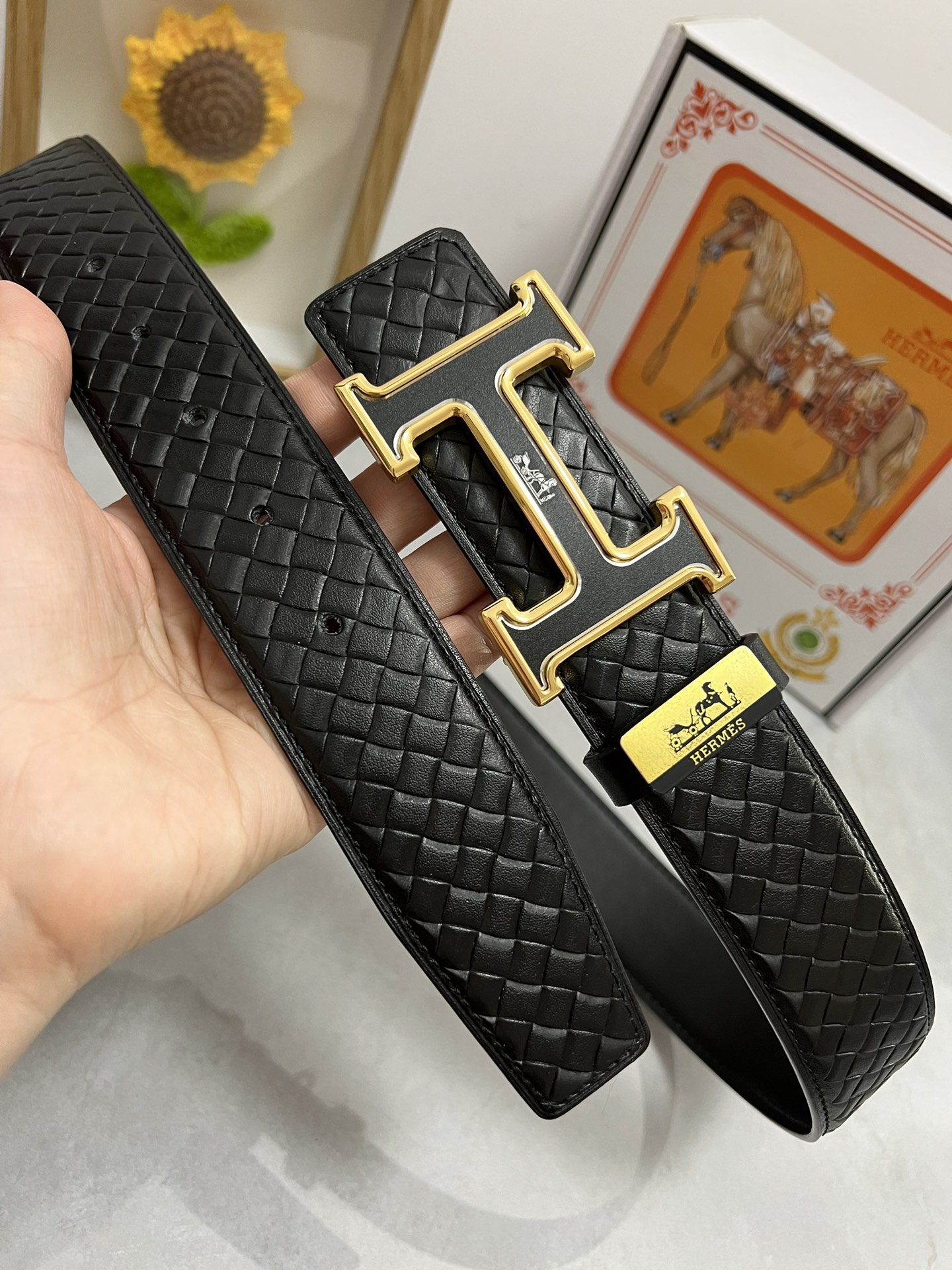 「Hermes 公式 旗艦店」ご好評に付き再入荷！！