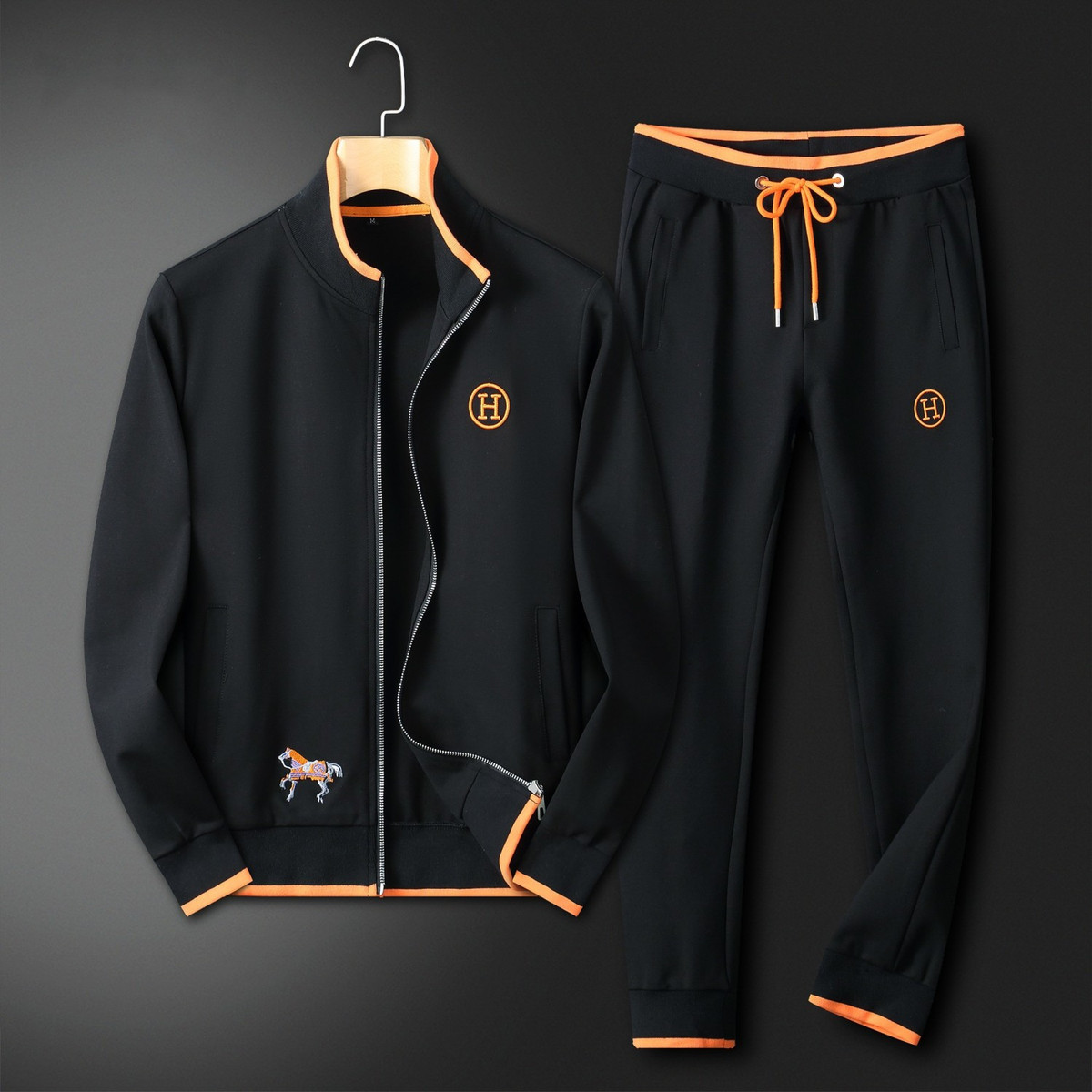 「Hermes 公式 旗艦店」ご好評に付き再入荷！！