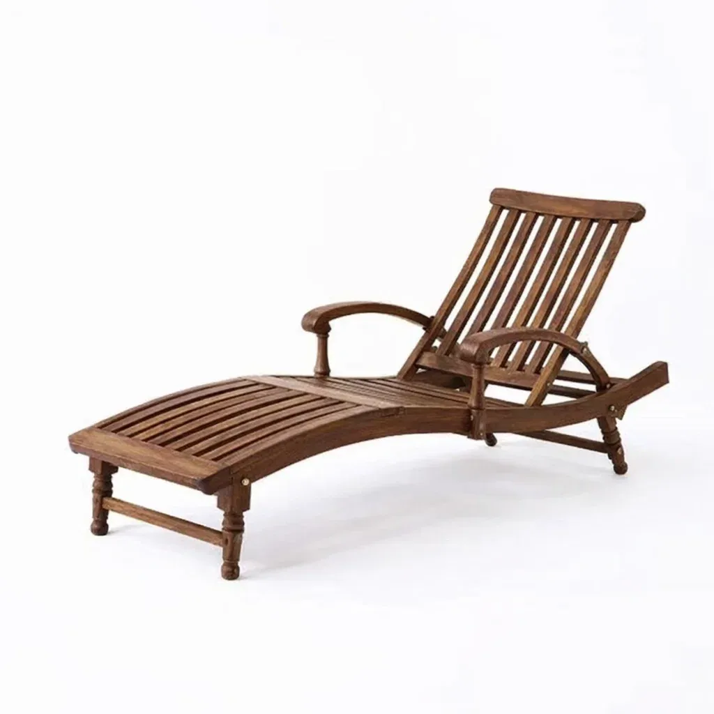 Outdoor lounge chair