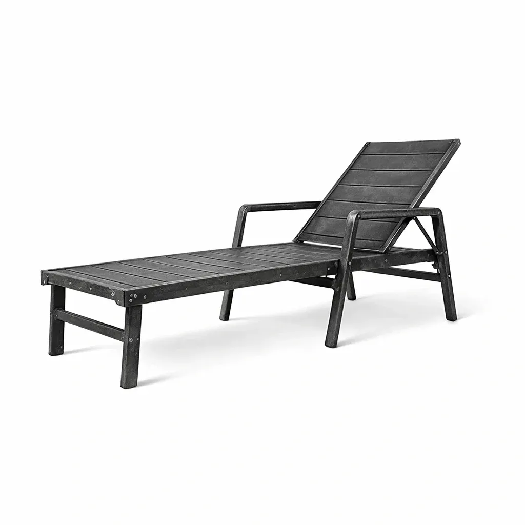 Outdoor lounge chair