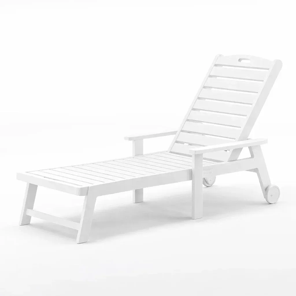 Outdoor lounge chair