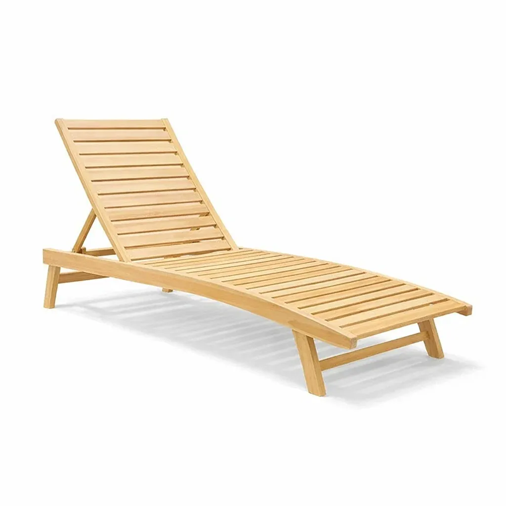 Outdoor lounge chair
