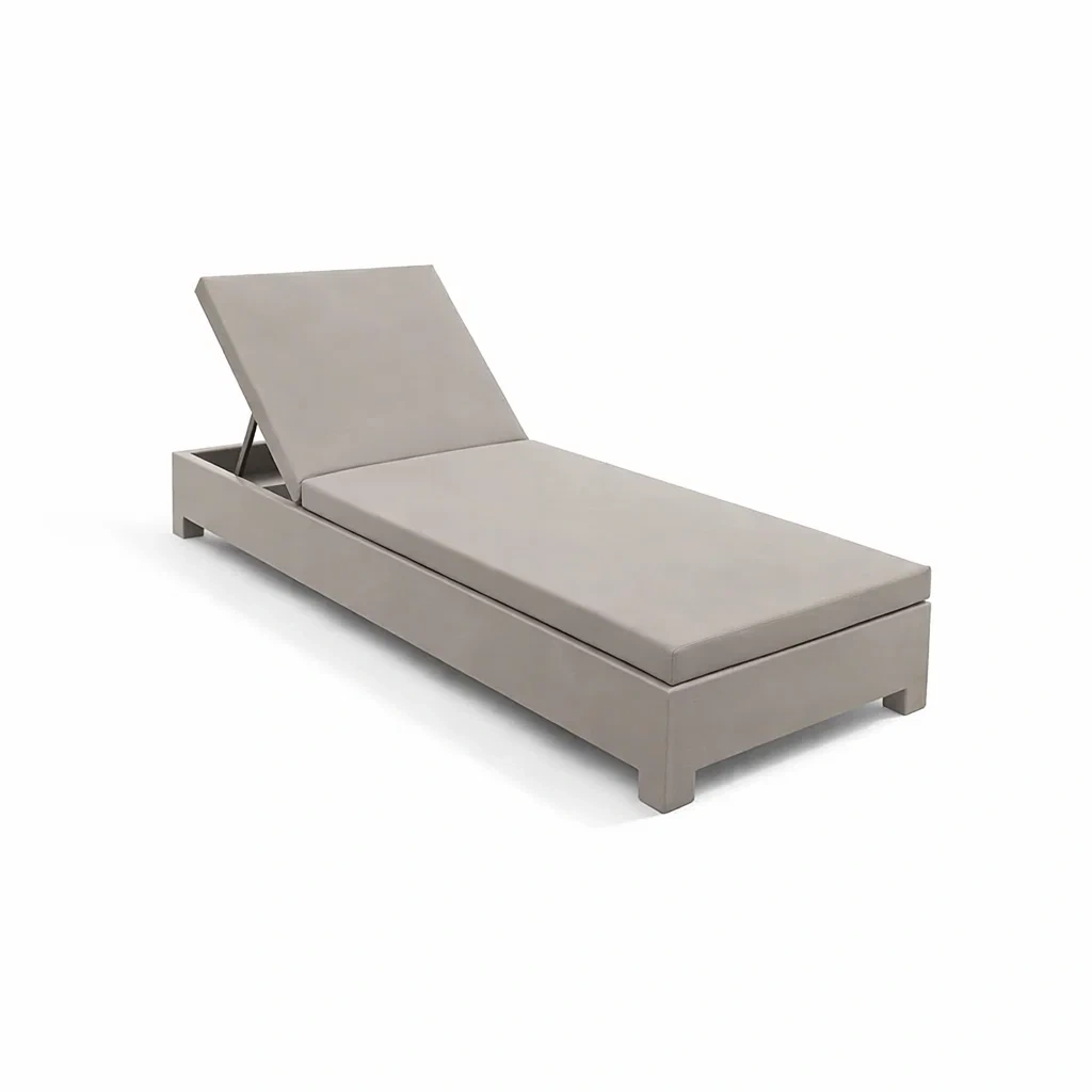 Outdoor lounge chair