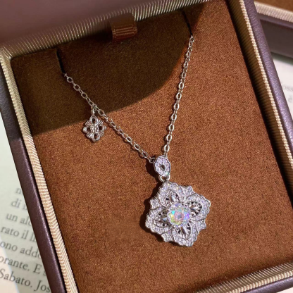 Rose Cut Zirconia Pendant Necklace - Floral Radiance