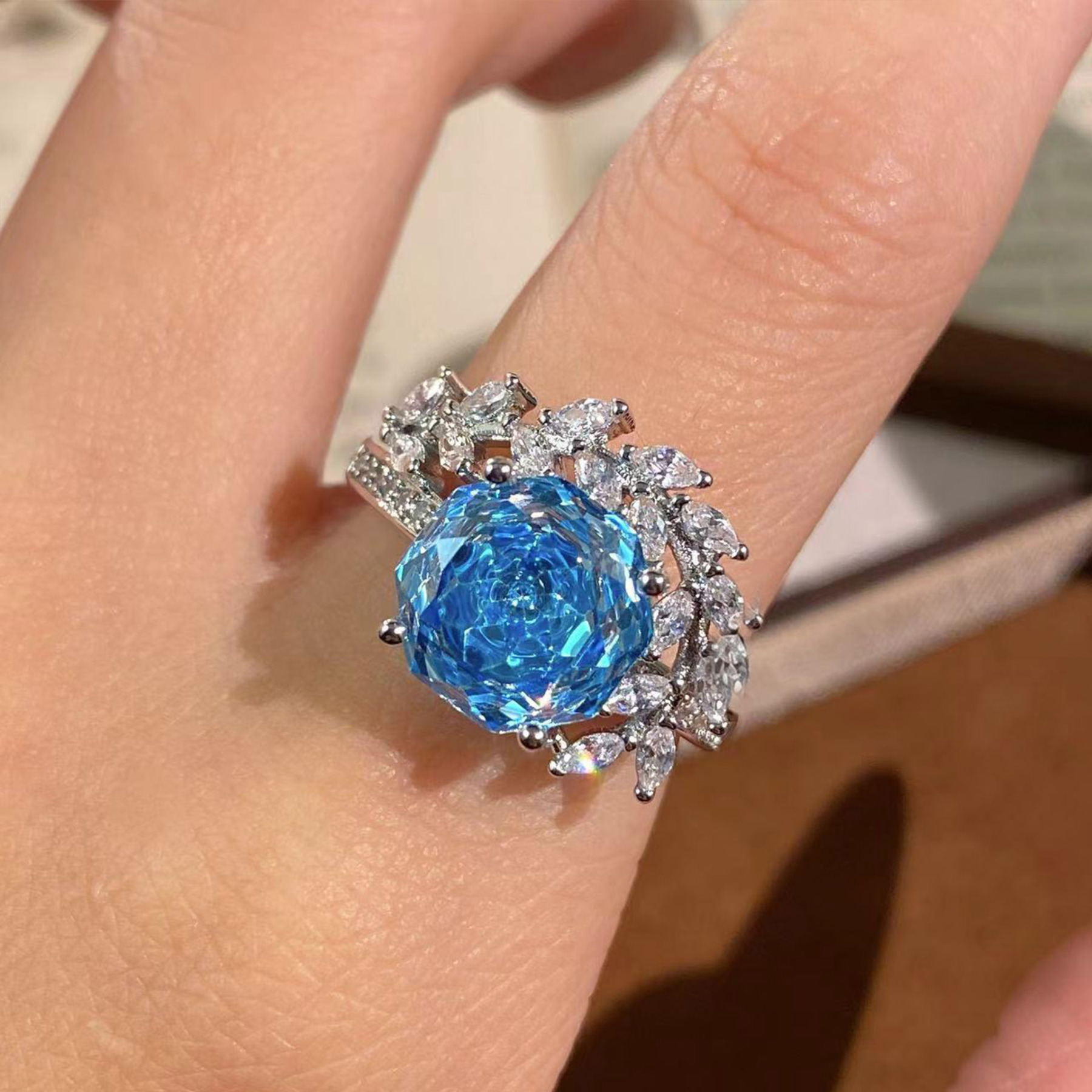 Rose Cut Zirconia Jewelry Set - Floral