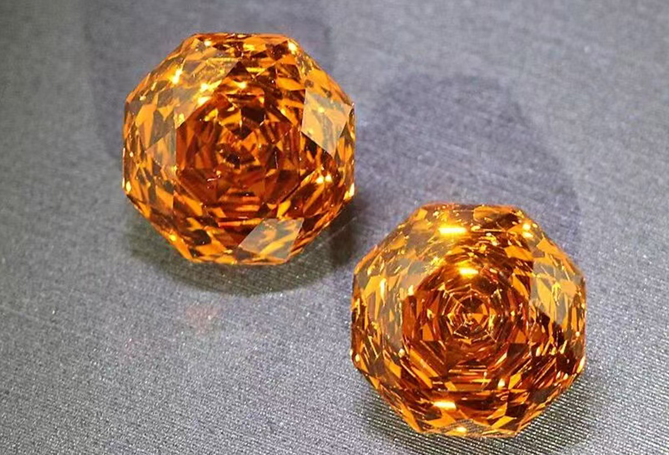 Solid Color Rose Cut