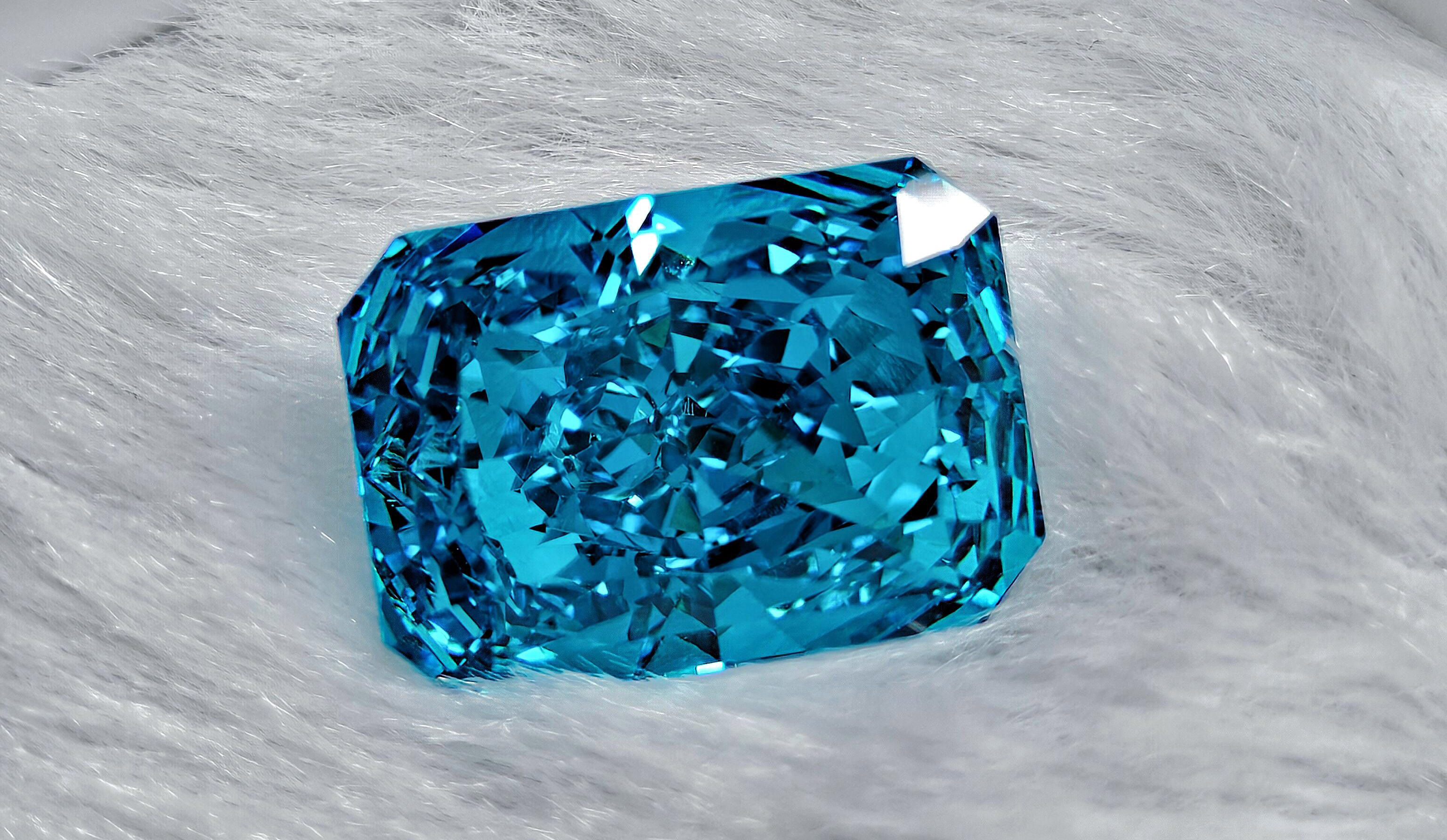 Blue Ice Flower Cut Zirconia