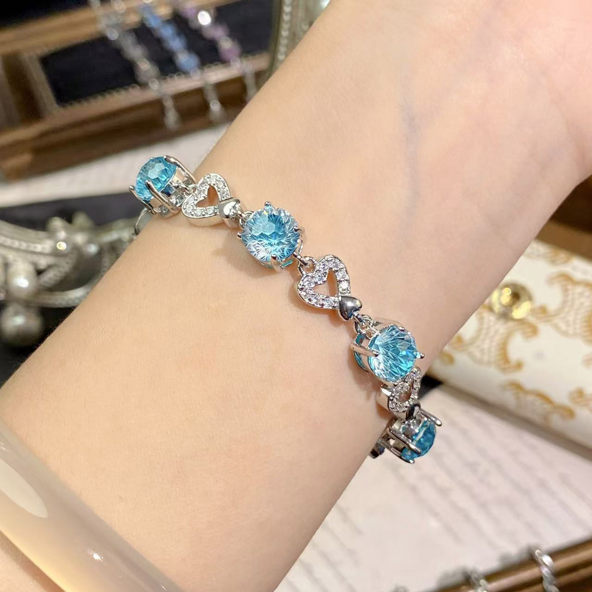 Fireworks Cut Zirconia Chain Bracelet - Heart