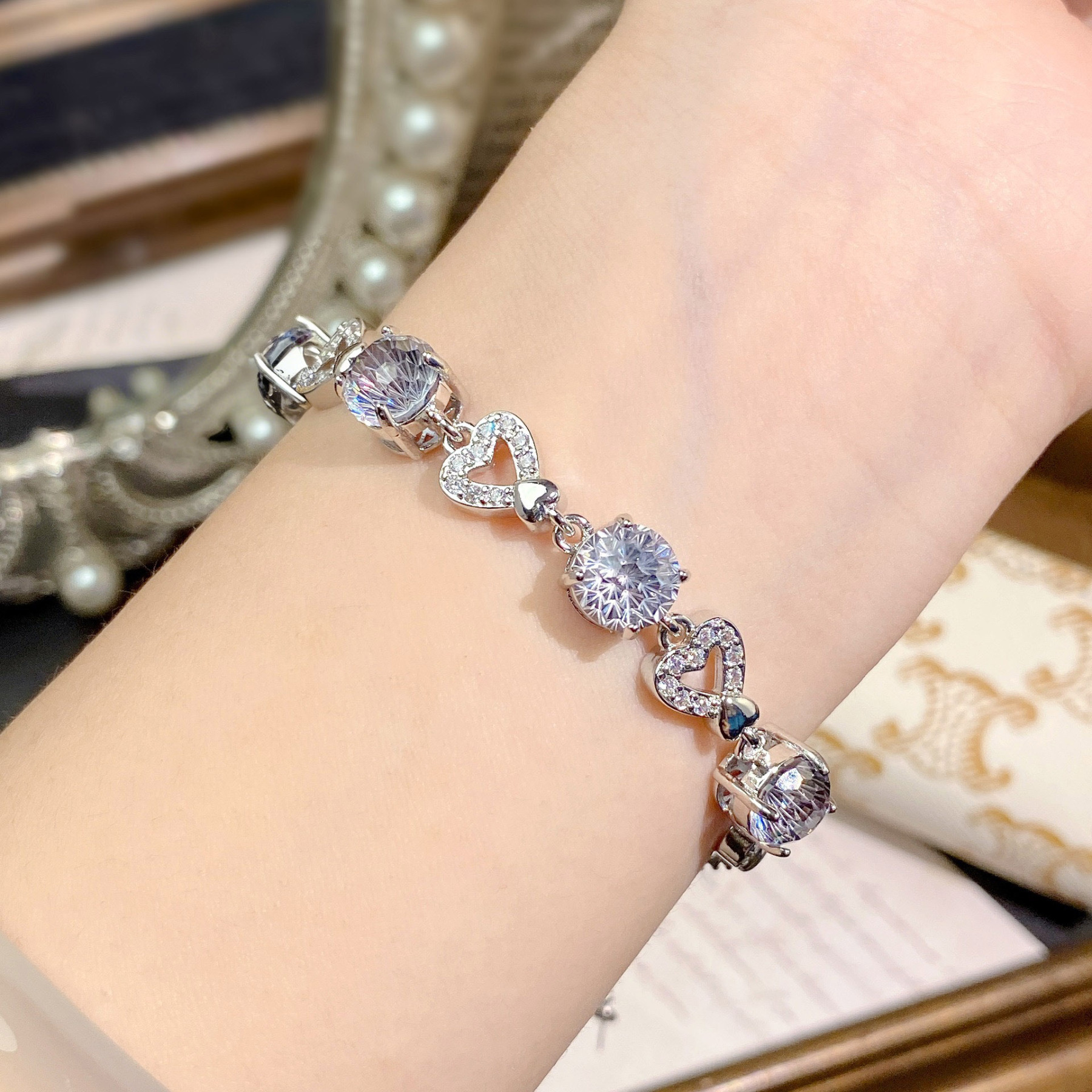 Fireworks Cut Zirconia Chain Bracelet - Heart