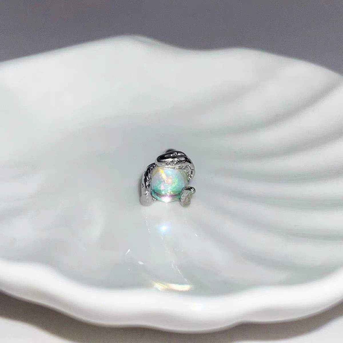 <h1 style="margin-left:0px;">Radiance Zircon Ear Studs Collection - Medusa's Eye (8mm)</h1>