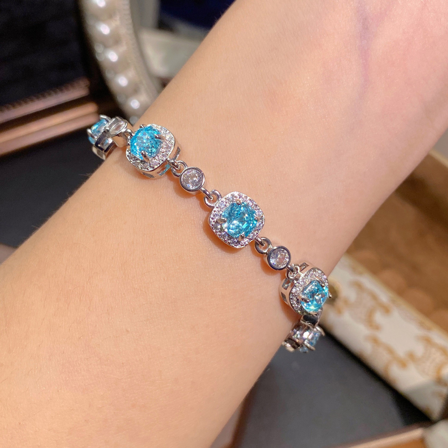 Rose Cut Zirconia Chain Bracelet - Halo