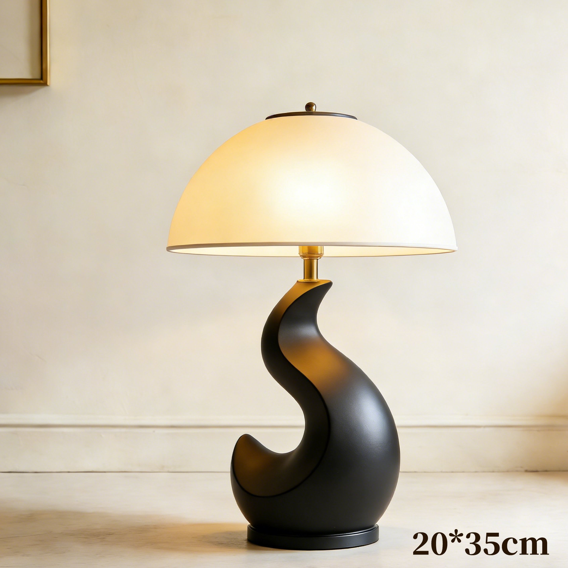 柔和光線現代檯燈提升居家氛圍