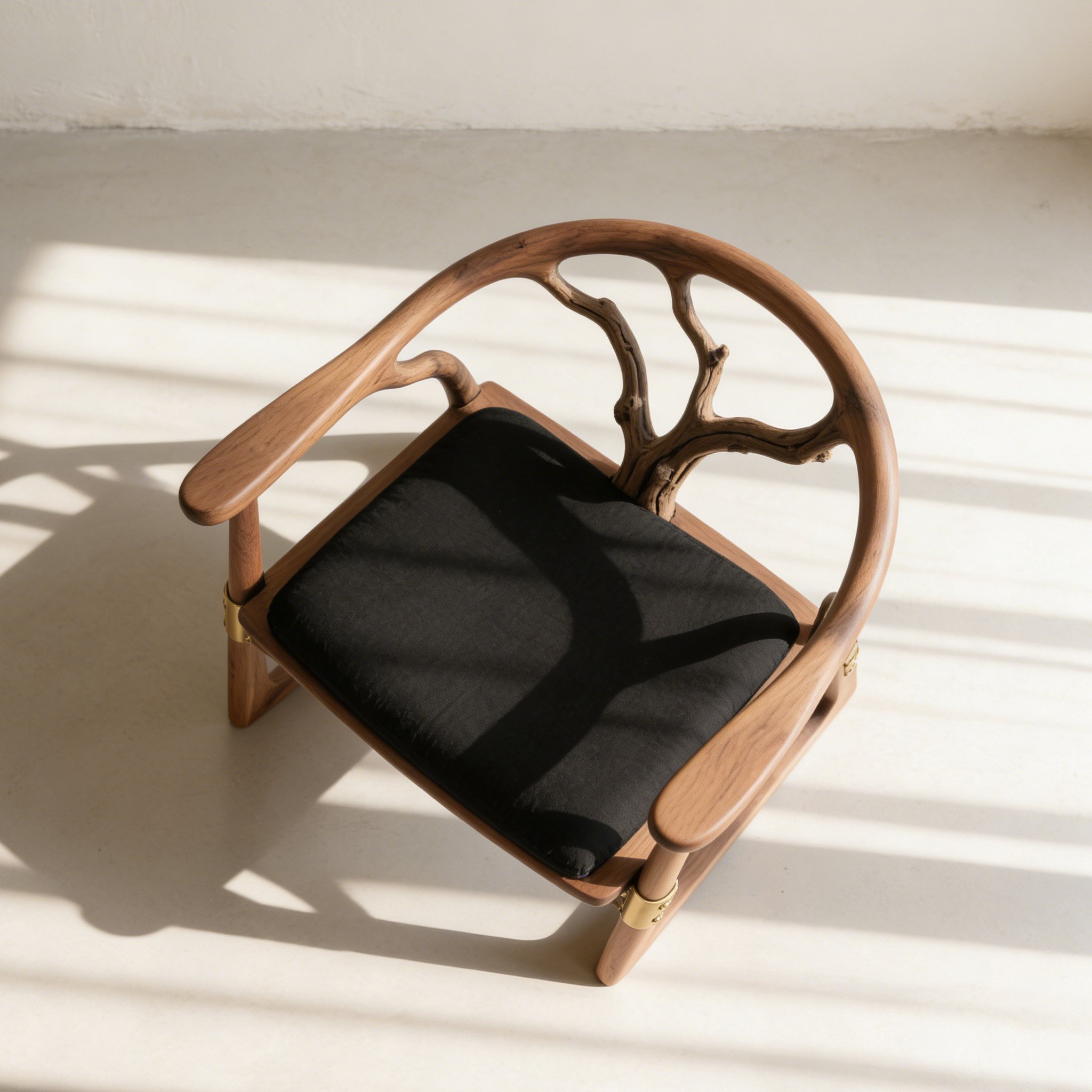 現代簡約實木單人椅正面展示