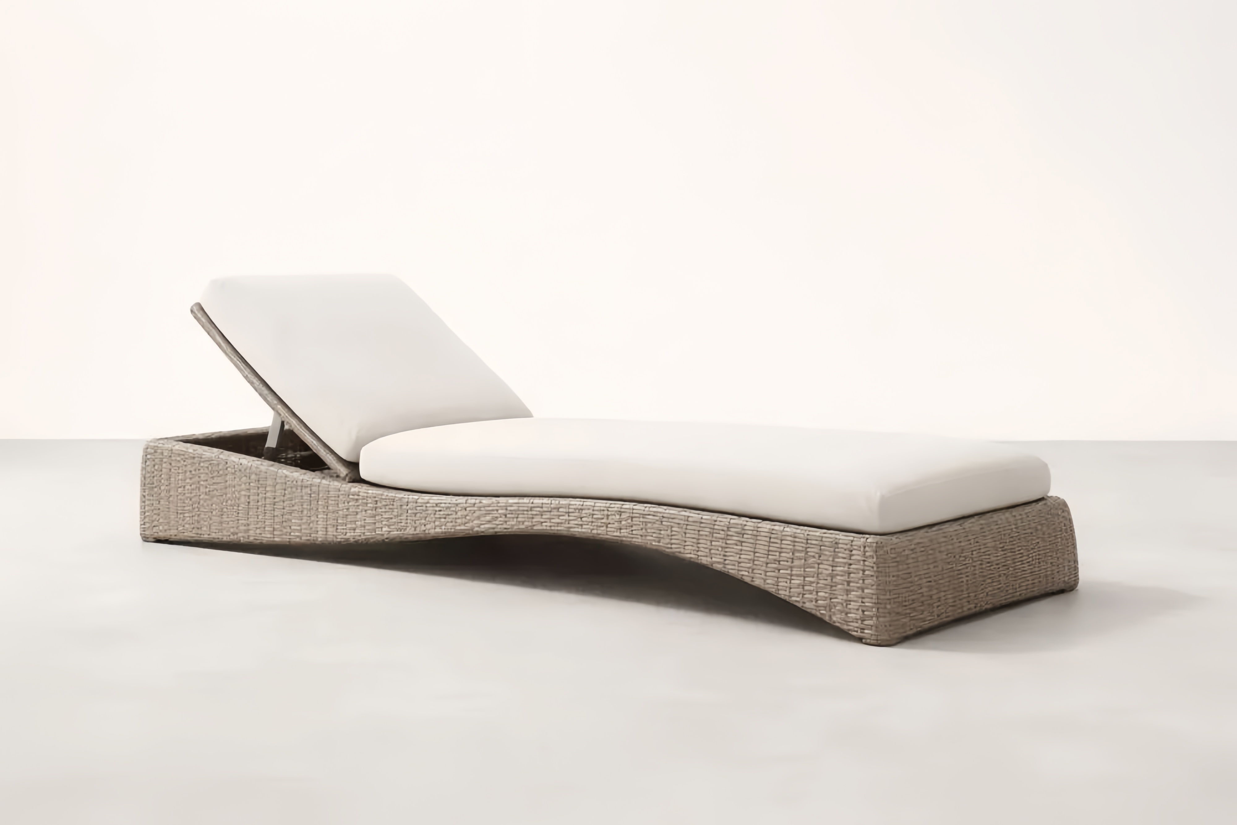 Wicker Adjustable Chaise Lounge with Beige Cushion