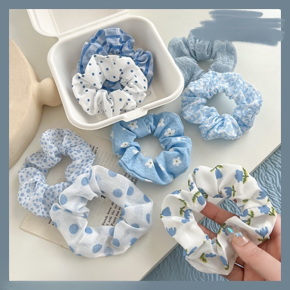 Fashionable hair ties