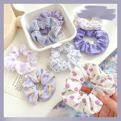 Fashionable hair ties