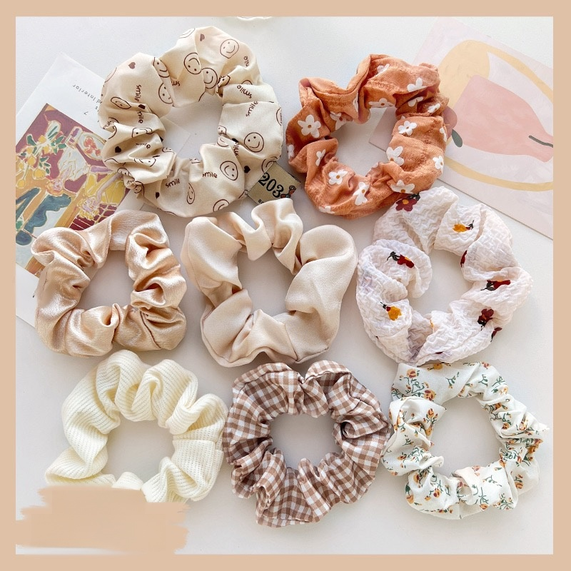 Fashionable hair ties