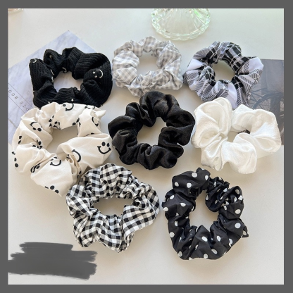 Fashionable hair ties