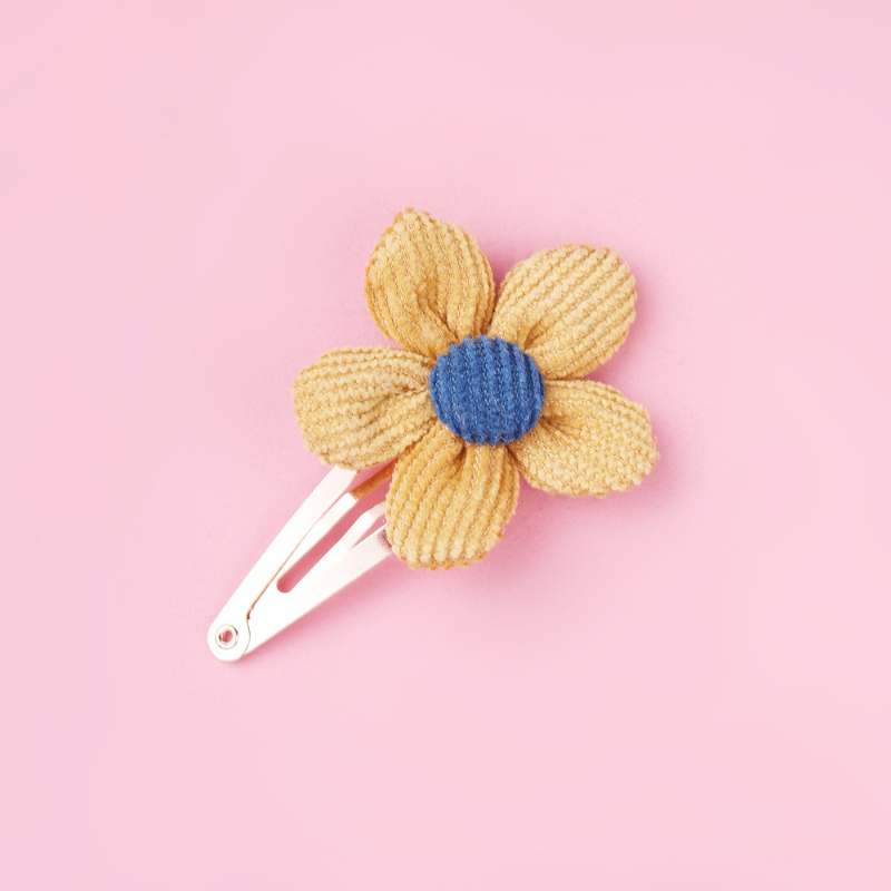 Handmade flower hair clip