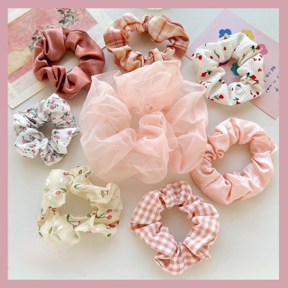 Fashionable hair ties