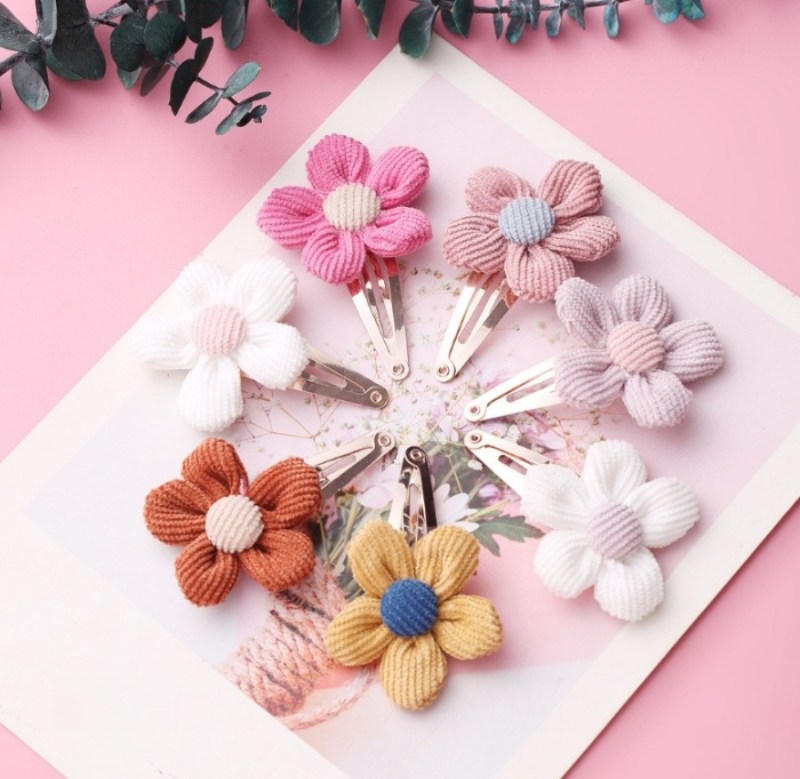 Handmade flower hair clip