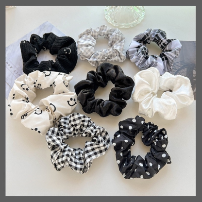 Fashionable hair ties