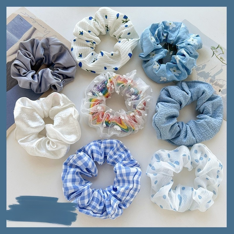 Fashionable hair ties