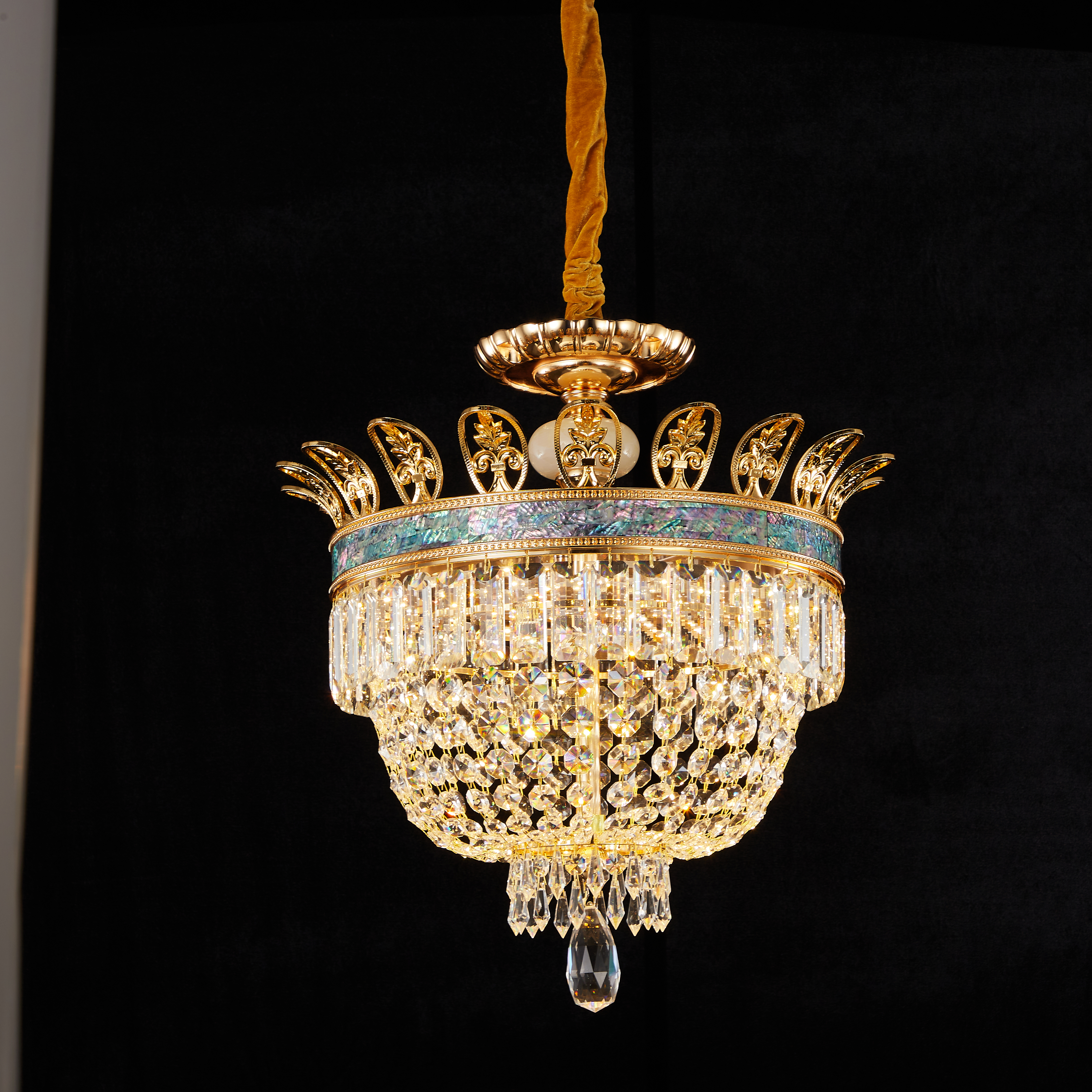 Golden Crystal drop pendant light