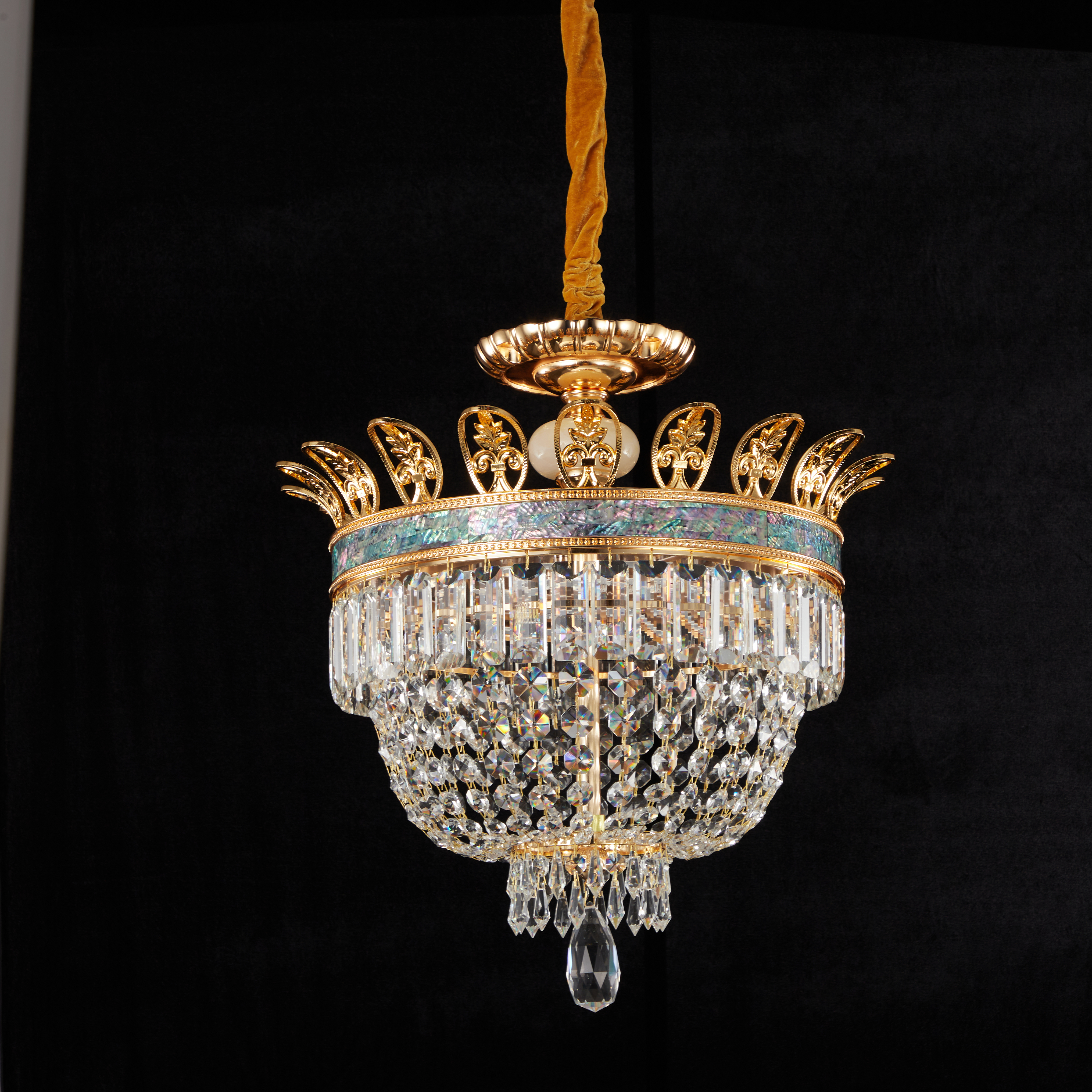 Golden Zinc Alloy crystal pendant light