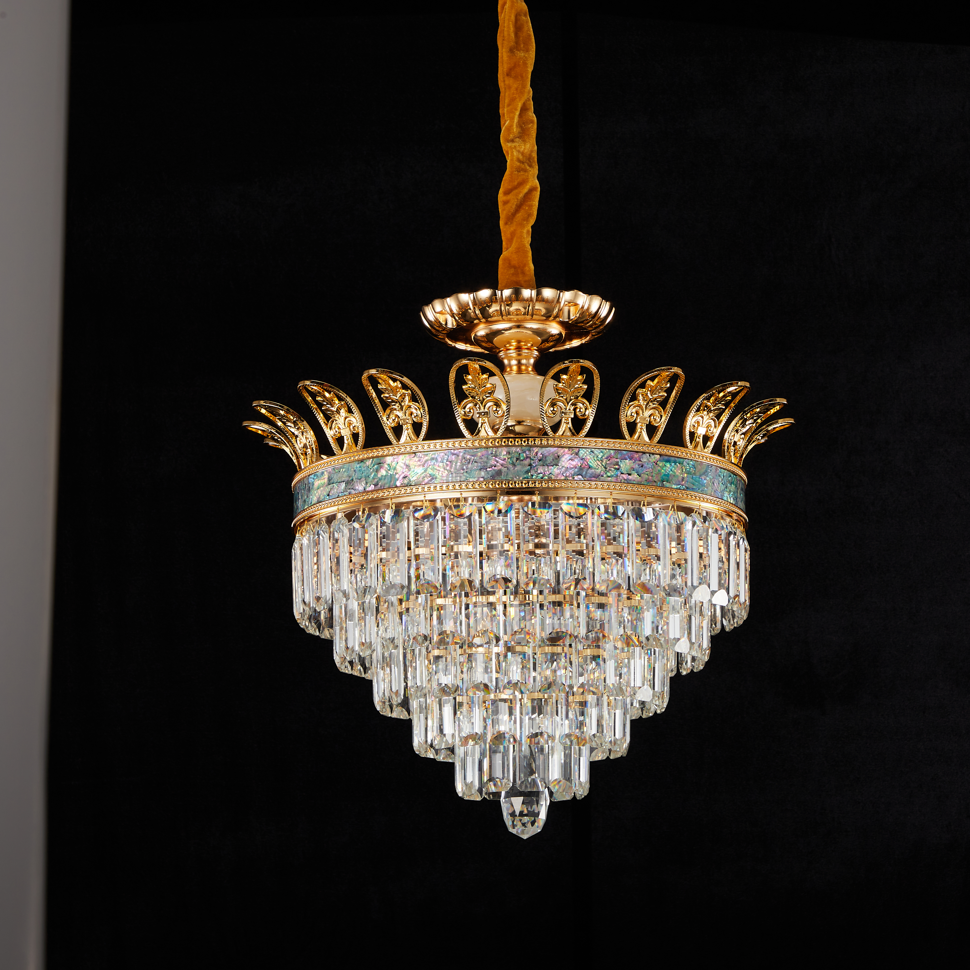 Golden Crystal drop pendant light 