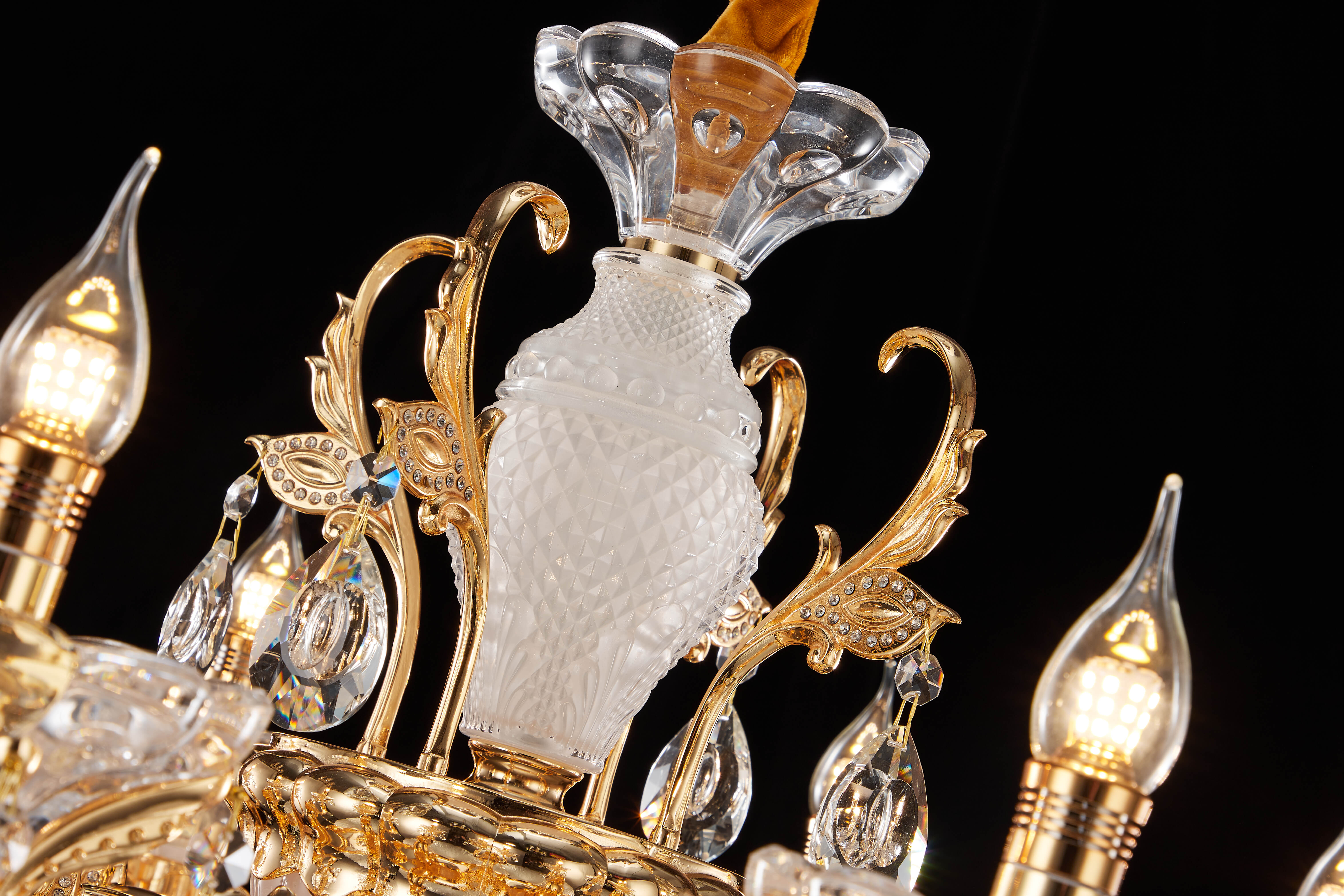 French Gold Brass Crystal Chandelier for Villa & Foyer