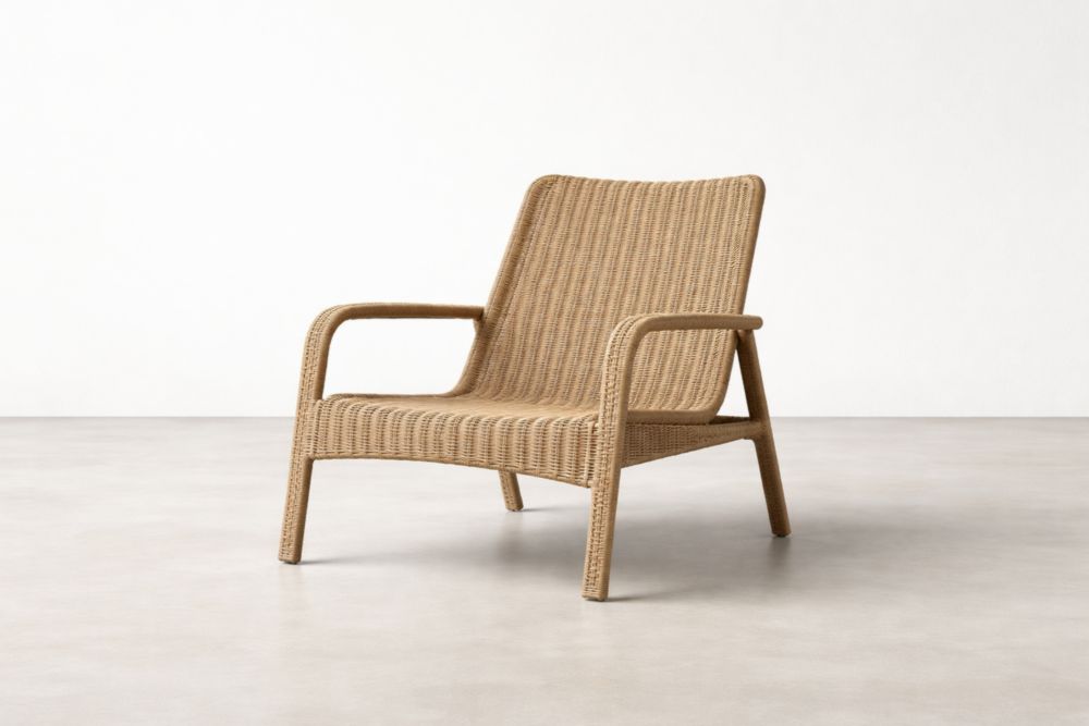 Outdoor Rattan Lounge Chair with Aluminum Frame 85cm x 70cm x 90cm (H × W × D)