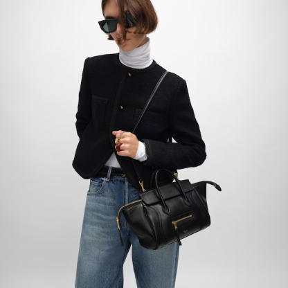 CELINE ミディアムバッグ 上質カーフスキンで仕上げた大人の定番アイテム