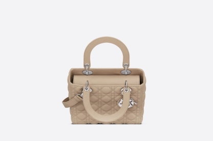 【DIOR】Lady Dior バッグ ミディアム