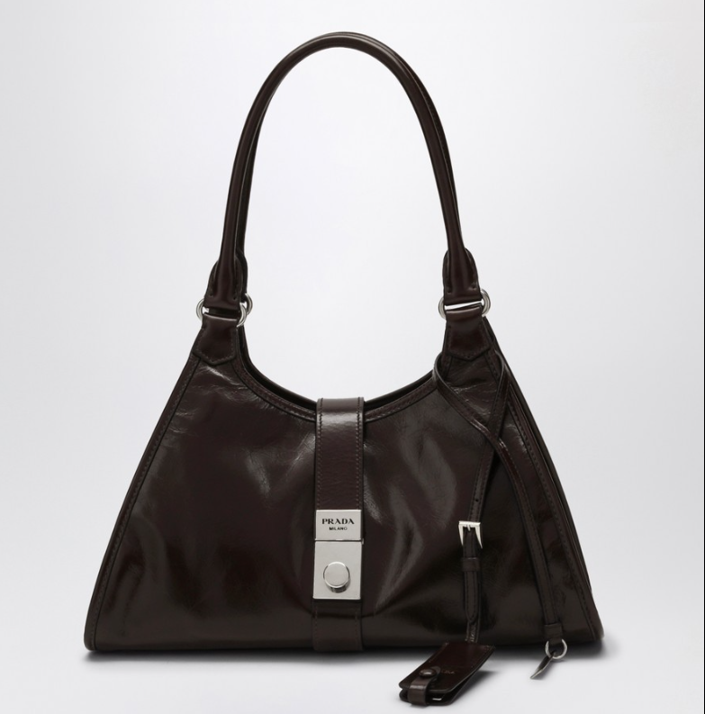 【Prada】どんなスタイルも格上げする、万能バッグ🎉どんなシーンでも主役に、洗練されたデザイン💃