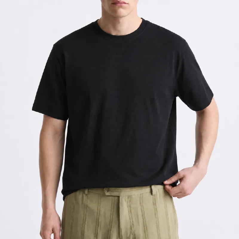 接触冷感高機能Tシャツ　抗菌防臭で一日中クリーン、すっきりとした大人の一枚
