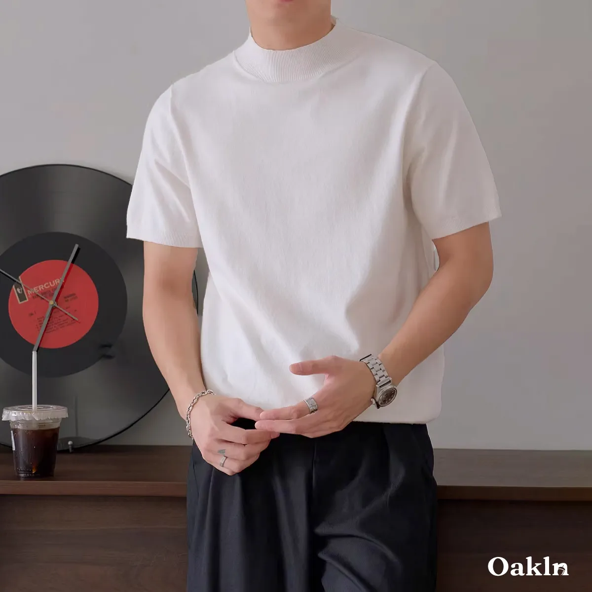 立体裁断   ビジネスカジュアル  ウール混モックネック半袖ニット